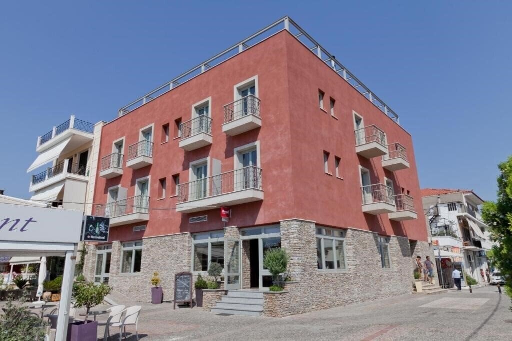 Отель Astros Beach Hotel 3*