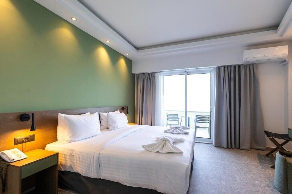 Картинка Messinian Bay 3*