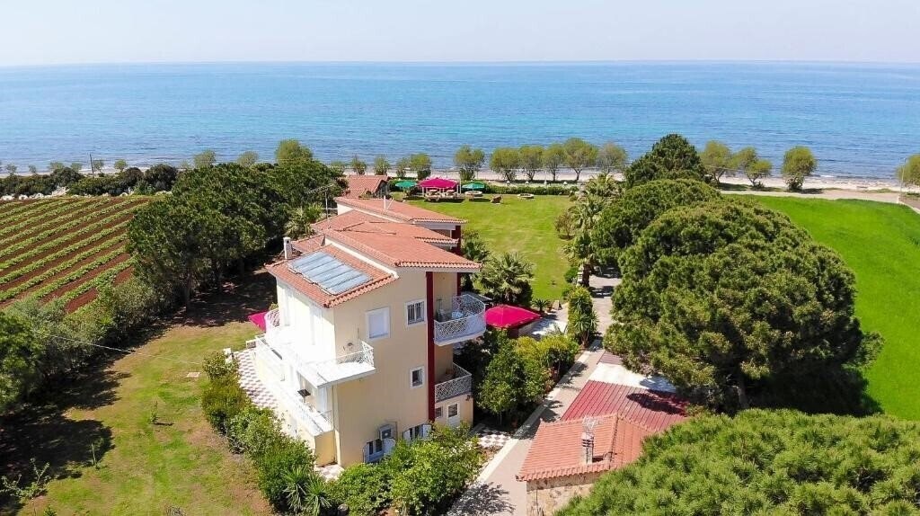 Отель Best Western Irida Resort 3*