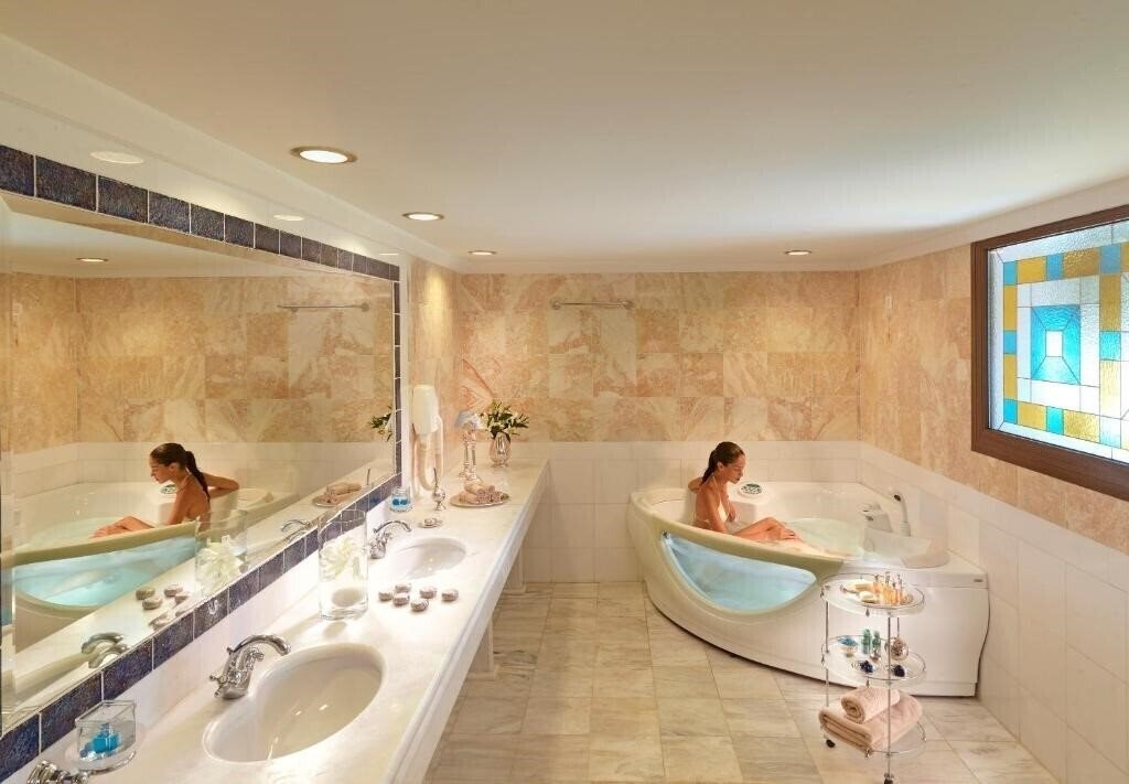 Фотографія Aldemar Royal Olympian Luxury Resort & Spa 5*