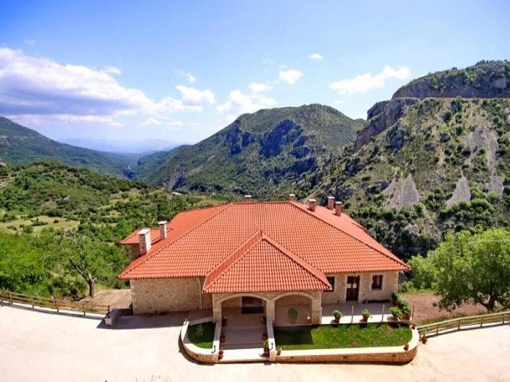 Отель Nerida Boutique Hotel 3*
