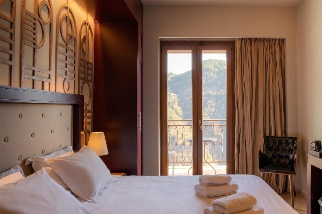 Фото 4 Seasons Lagadia Hotel 3*
