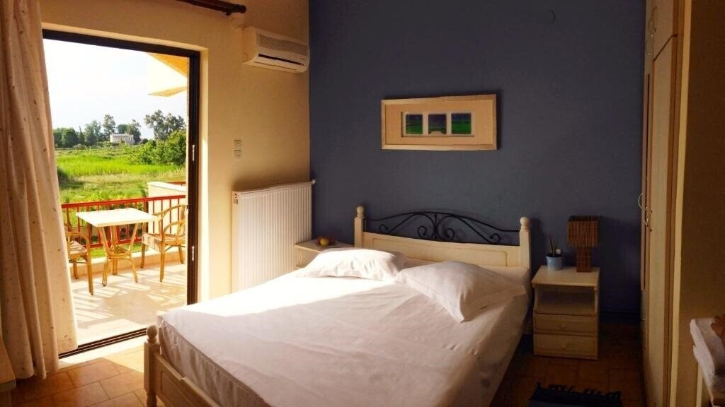 Готель Aenaon Hotel 3*