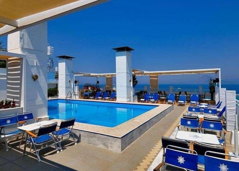 Готель Astir Hotel Patra 4*