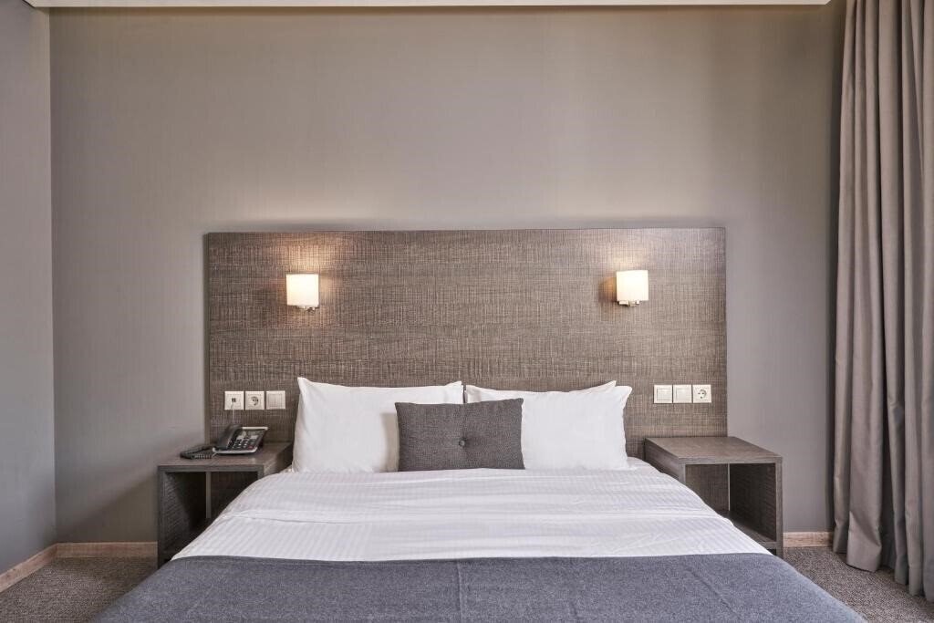 Отель Mediterranee (Patras) 3*