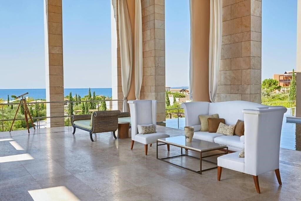 Фото The Romanos, a Luxury Collection Resort 5*