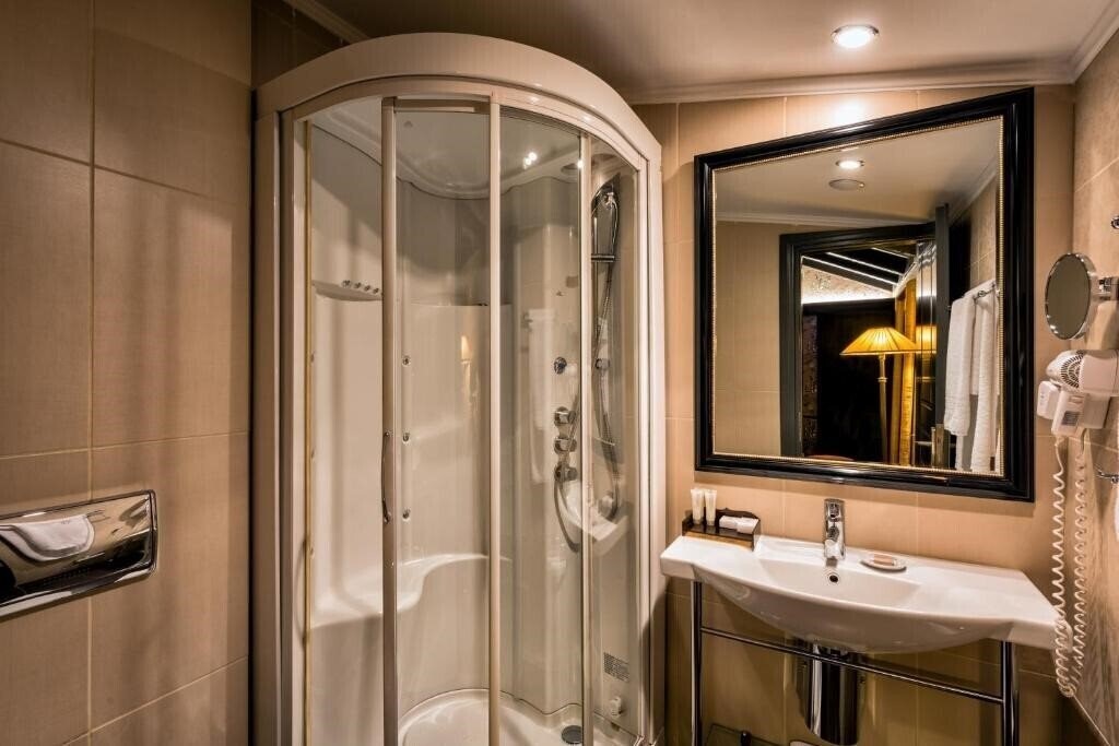 Фото Maison Grecque 4*