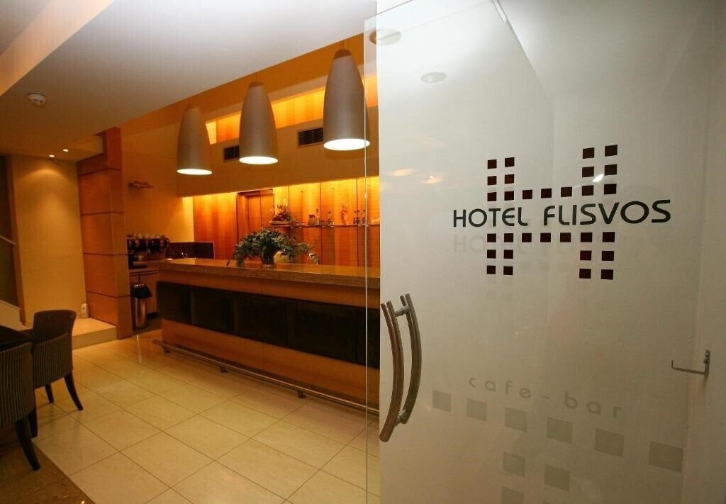 Фото Flisvos Hotel Kalamata 2*