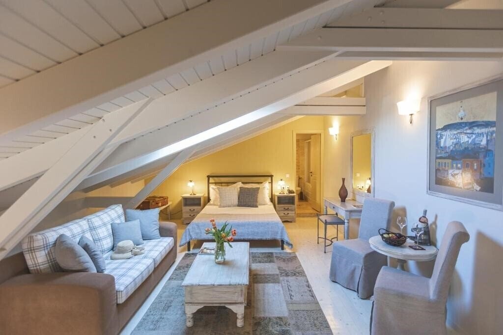 Отель Arethousa Hotel (Katakolo) 3*