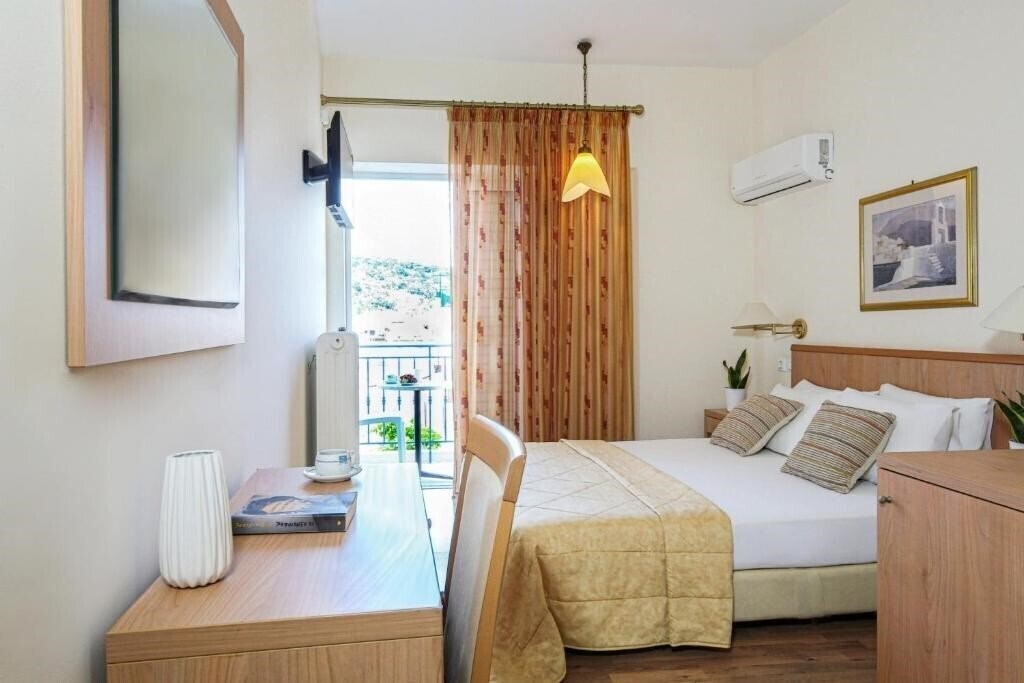 Фотографія Saronis Hotel Epidavros 2*