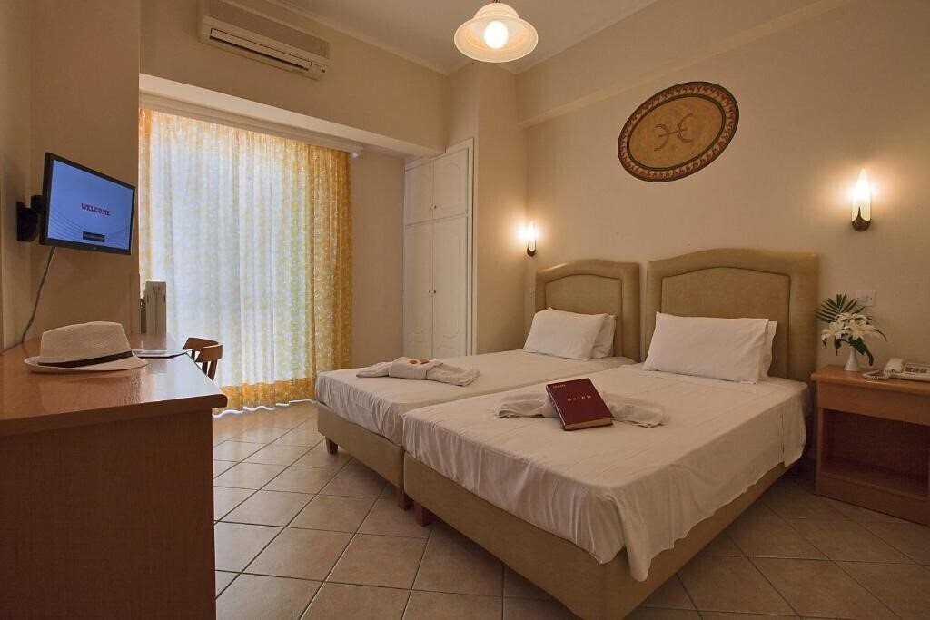 Фото Epidavria Hotel 3*