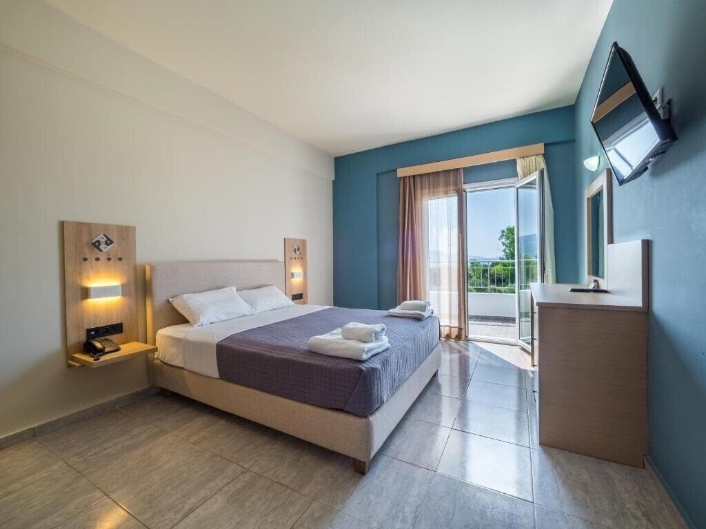 Фото Paradise Resort (Finikounda) 4*