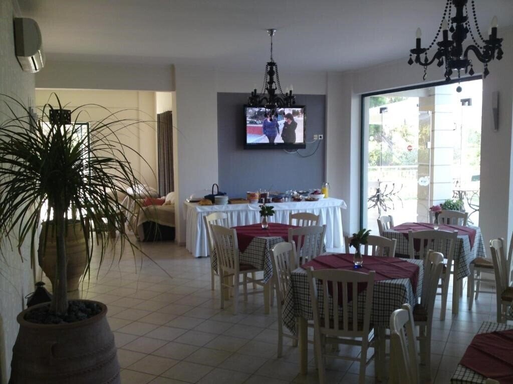 Фотографія Amalia Hotel (Kalogria) 2*