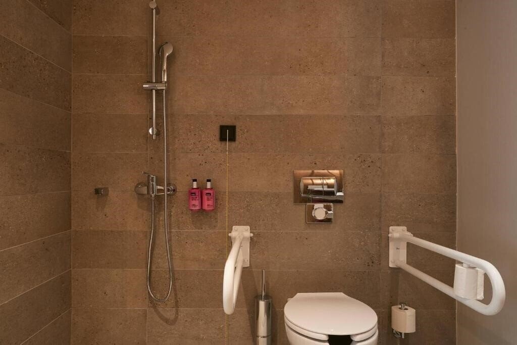 Фотографія Moxy Patra Marina 3*