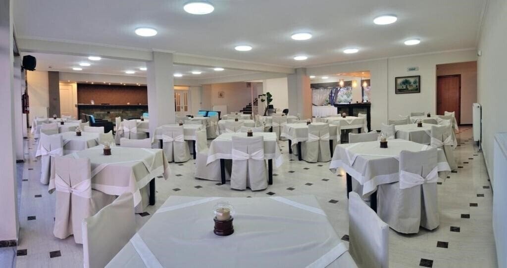 Фотографія Lintzi 2*