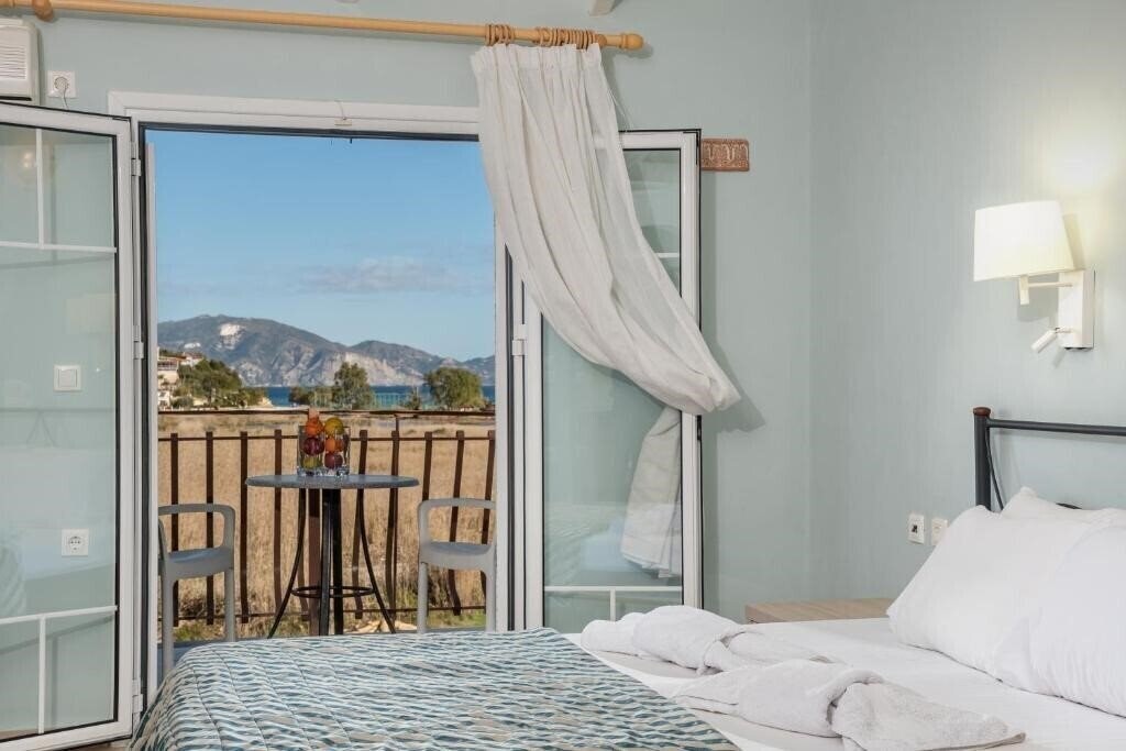 Изображение Herodotos 3*