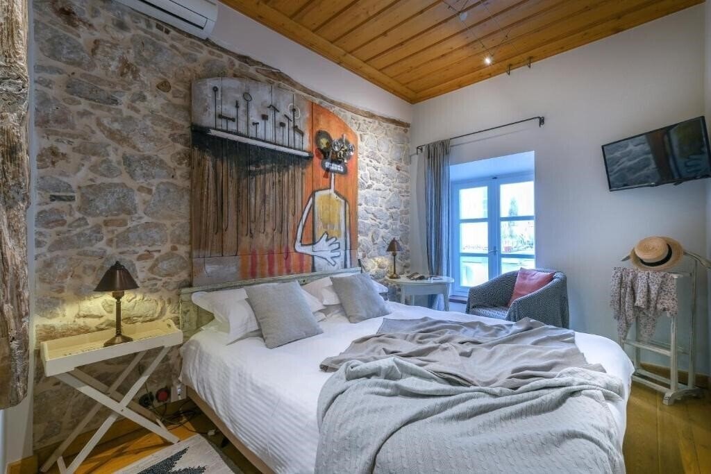 Фото Amymone & Adiandi Hotel 4*