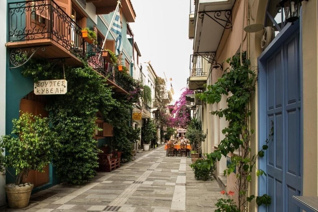 Отель Kyveli Suites 4+* 4*