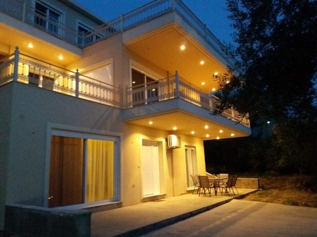 Готель Agriomata Vergas Apartments 3*