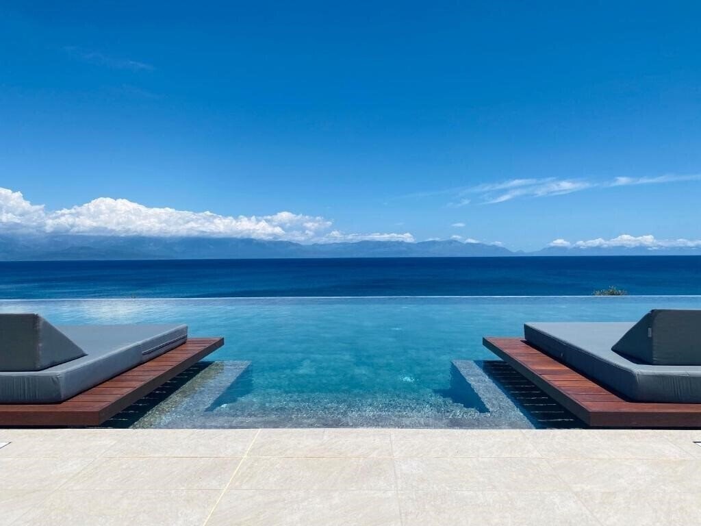 Отель Colonides Beach 3*