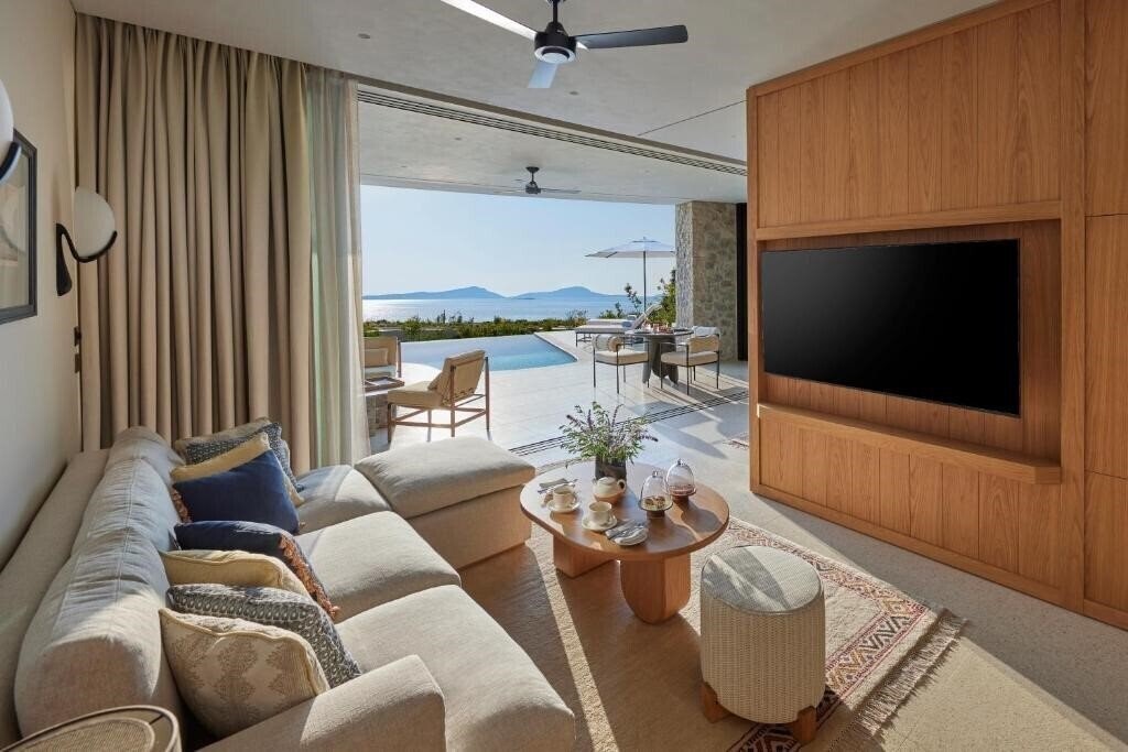 Фотографія Mandarin Oriental Costa Navarino 5*