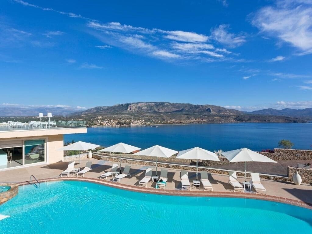 Готель Princess Kyniska Suites 4*