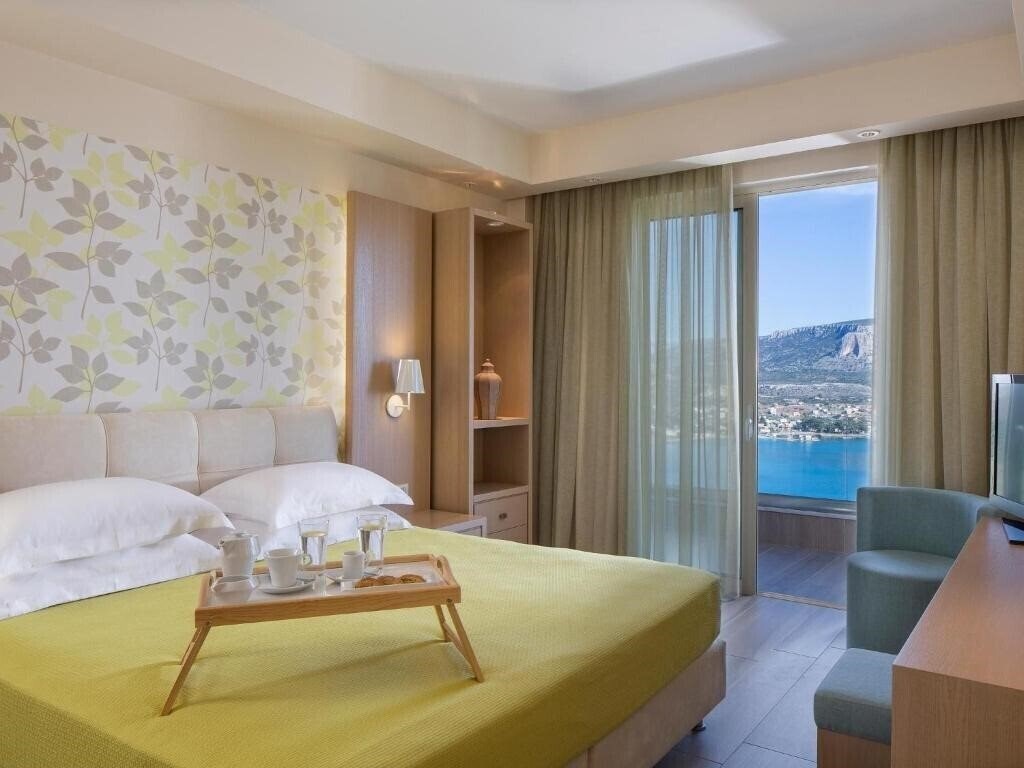 Фотографія Princess Kyniska Suites 4*