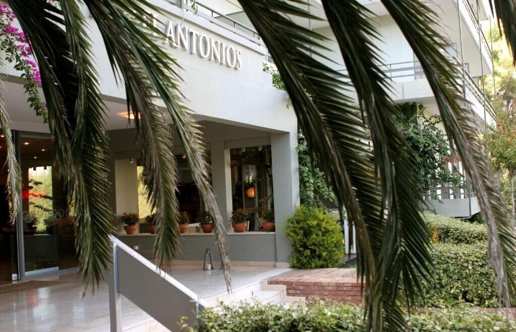 Отель Hotel Antonios Olympia 4*