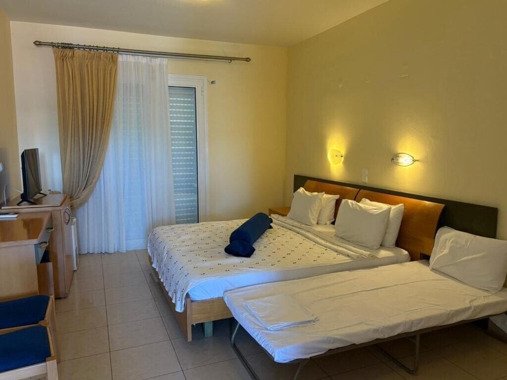 Зображення Zeus Paradise Hotel Ammoudia 4*