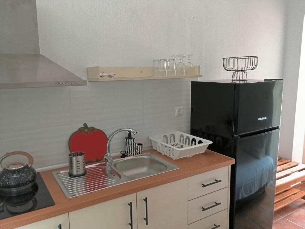 Отель Achillion B&B 3*