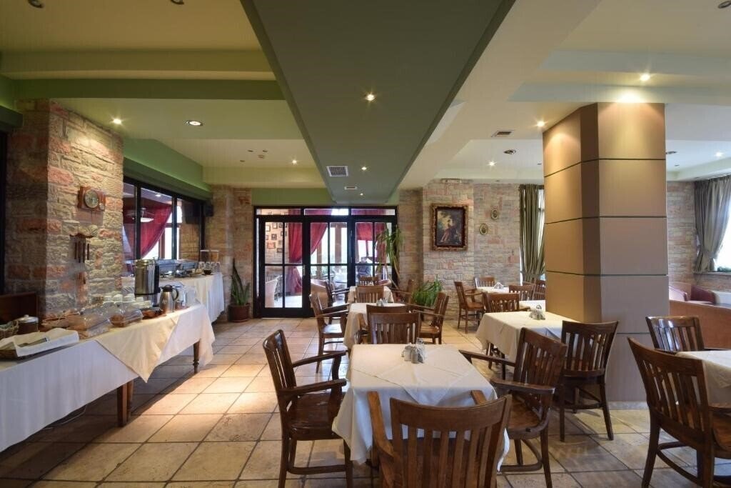 Зображення Mont Helmos Hotel 3*