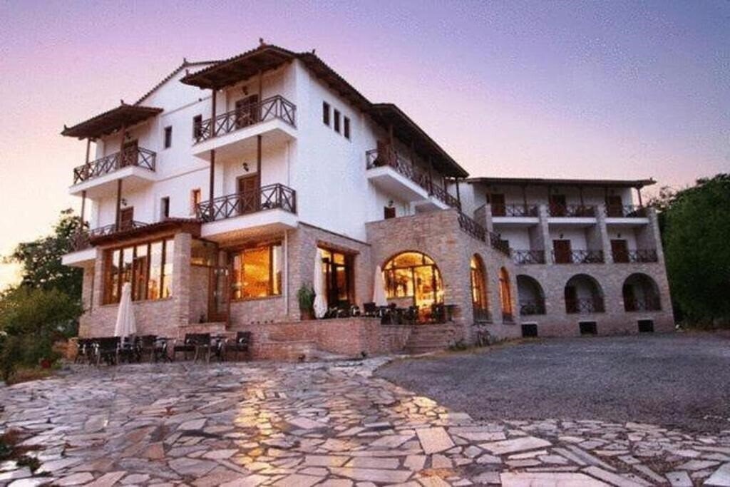 Картинка Mont Helmos Hotel 3*