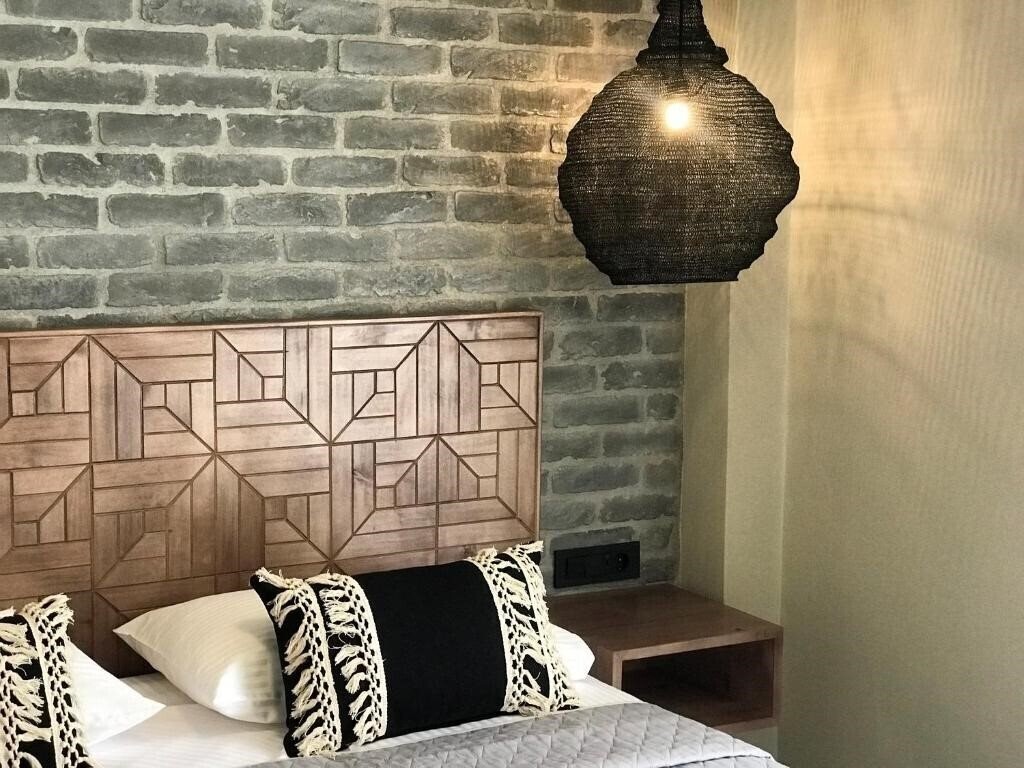 Отель Oasis Apartments 3*