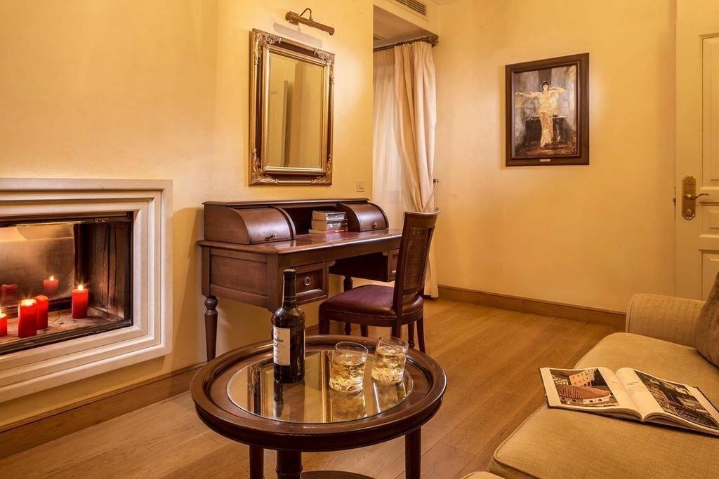 Готель Ippoliti 4*