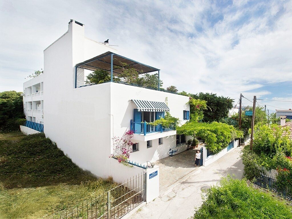 Готель Daphne's Club Hotel Apartments 3*
