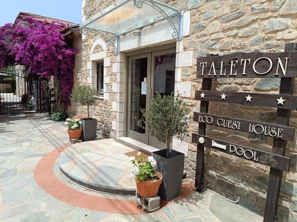 Готель Taleton Eco Boutique Hotel 4*