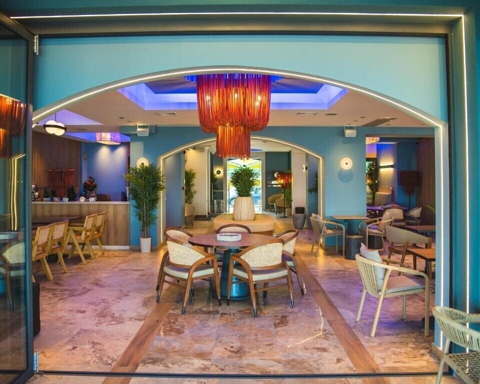Изображение Akteon Hotel 2*