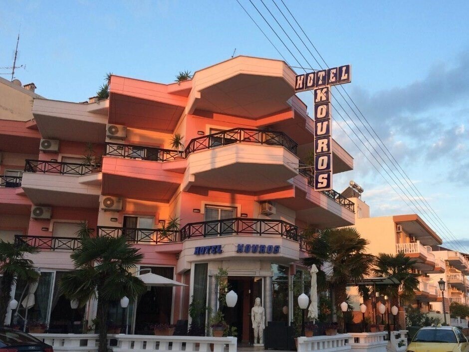 Готель Kouros Hotel 1*