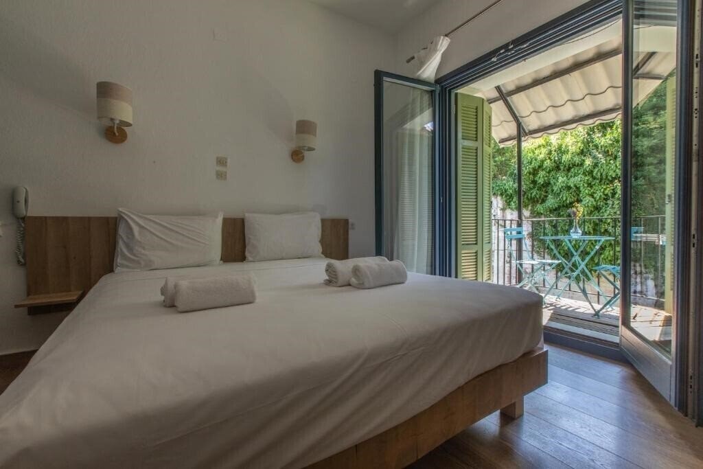 Отель Olympos Hotel Platamonas 2*