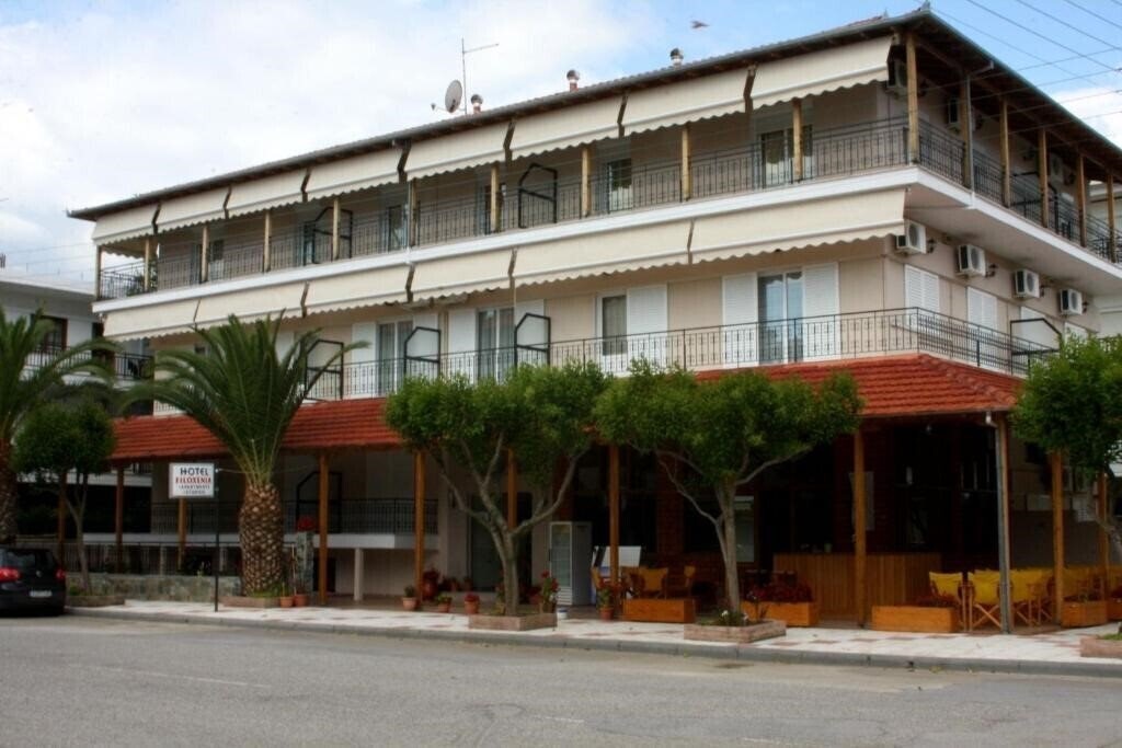 Готель Filoxenia Hotel- Apartments 2*