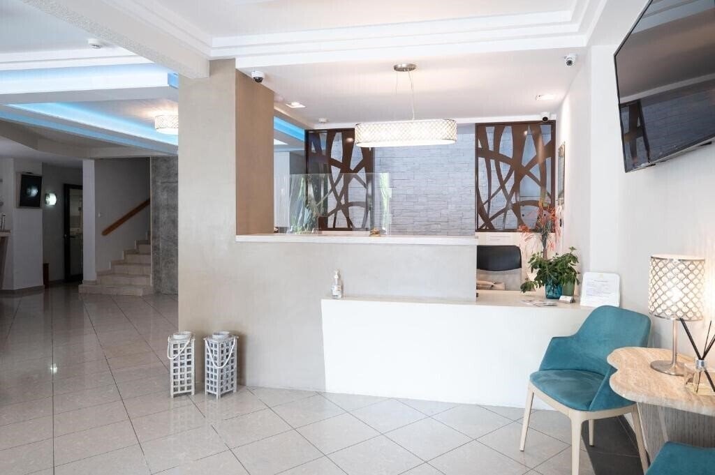 Фото Hotel Akropol 3*