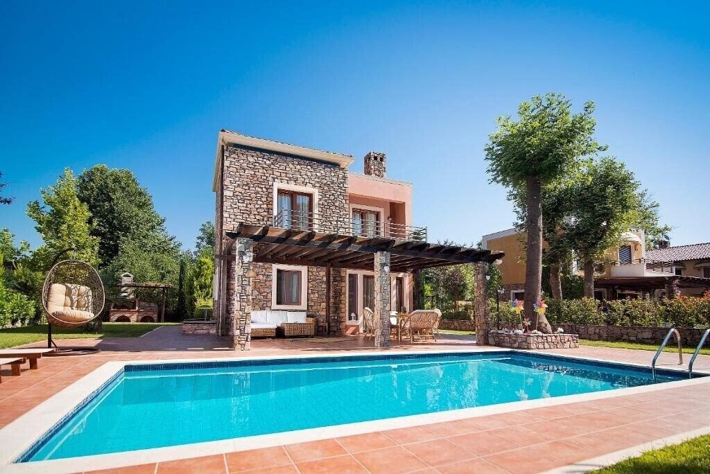 Отель Olympus Villas 4*