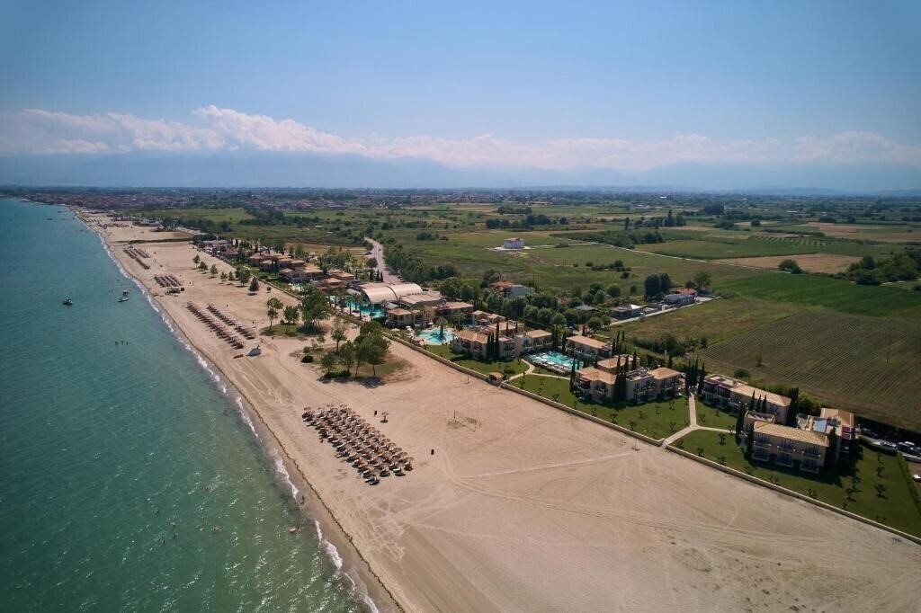Готель Mediterranean Village 5*
