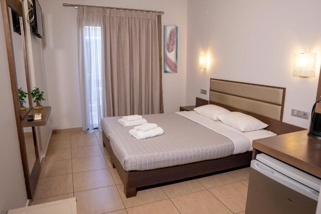 Фото Epavlis Eleftheriadi Hotel 4*