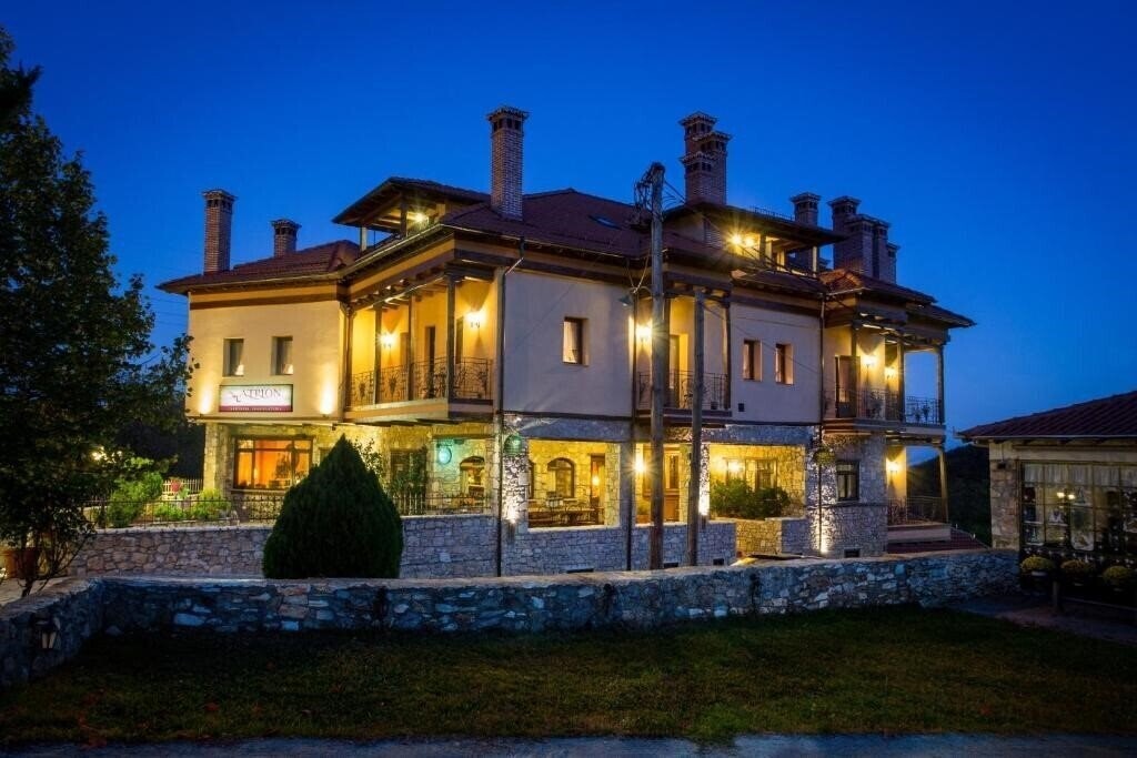 Готель Atrion Highland Hotel 3*