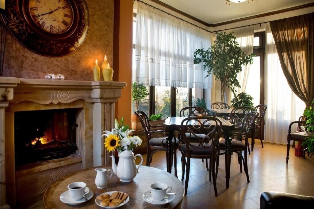 Фото Atrion Highland Hotel 3*