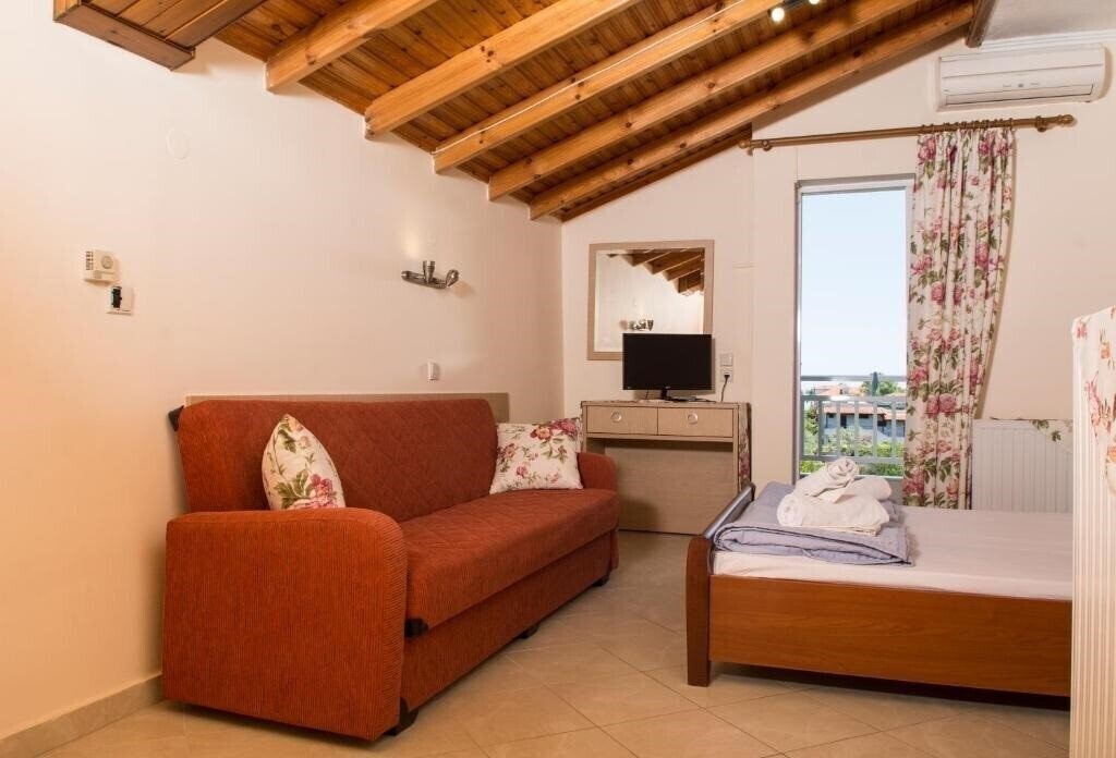 Фото Studios Pieria апартаменты