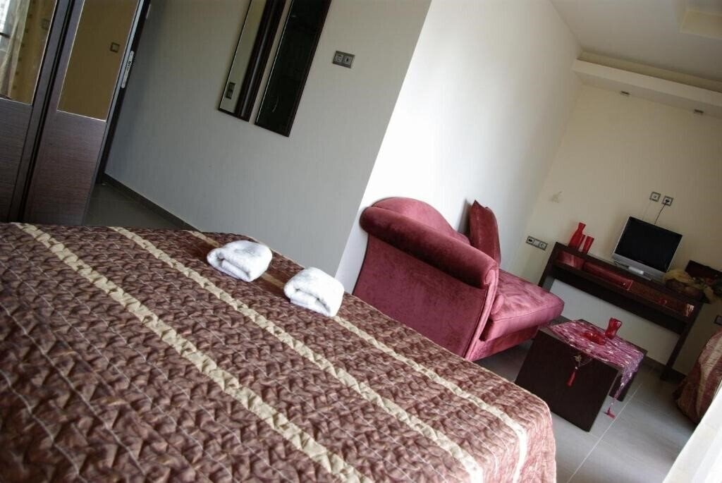 Фотографія Dion Hotel 3*