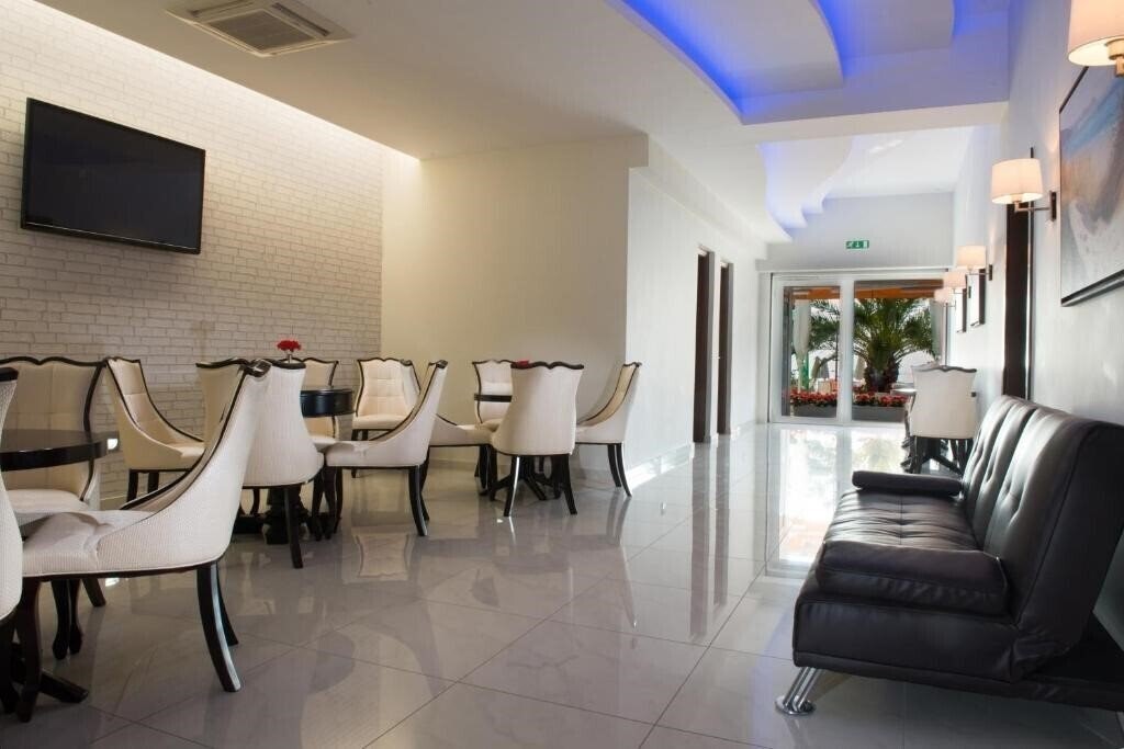 Фотография Kymata Hotel Paralia Katerini (ex. Bomo Kymata Hotel ) 2*