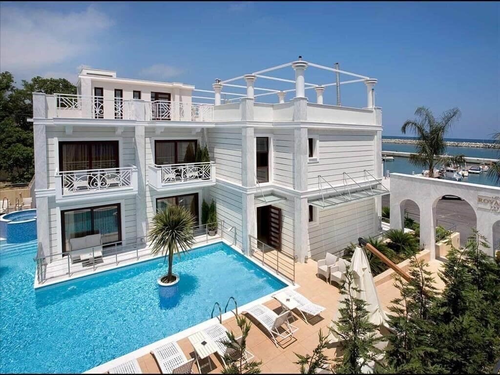 Готель Royal Palace Resort & SPA 3*